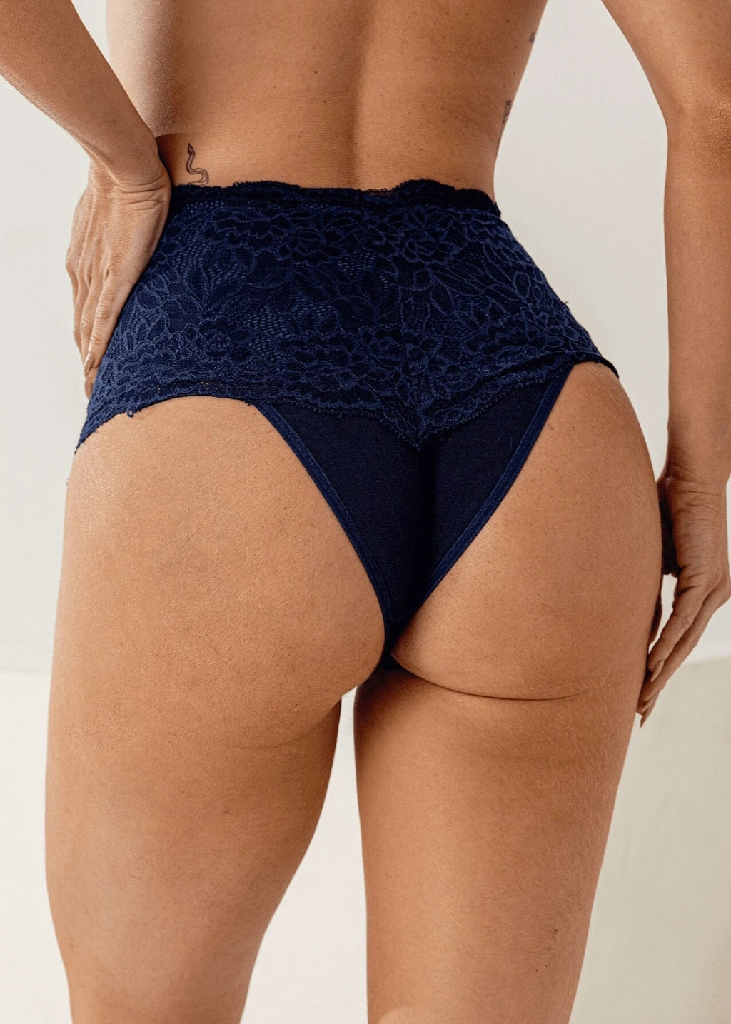 Kit Calcinha de Renda Modeladora Cos Alto Multicolorido (Compre 2 e Leve 4)