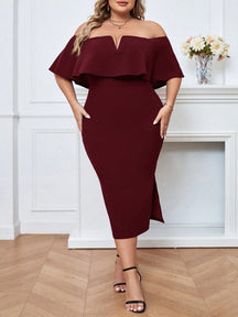 Vestido Plus Size Ombro a Ombro com Fenda Nana