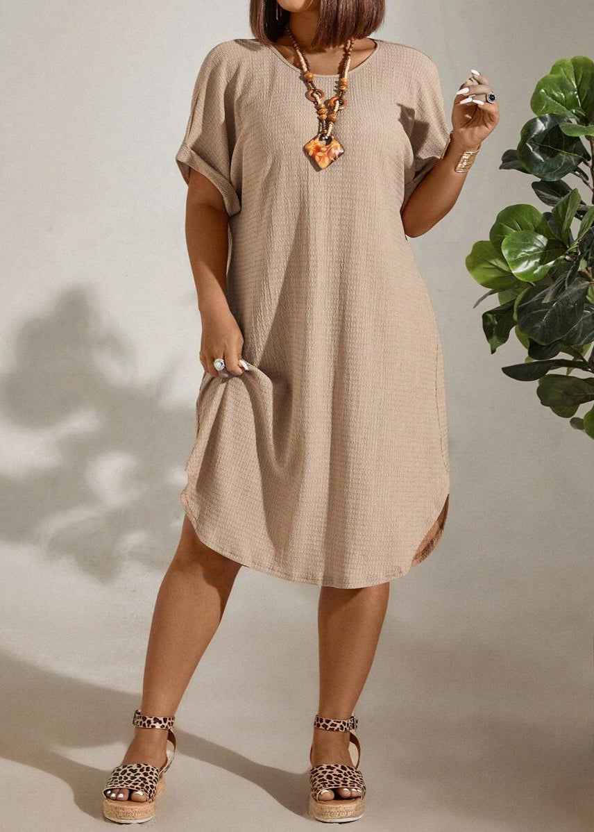 Vestido Plus Size Longo Bodycon com Manga Morcego Julia Nude