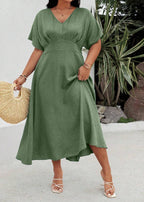 Vestido Plus Size Longo Maxissaia Plissado com Manga Morcego Laila Green