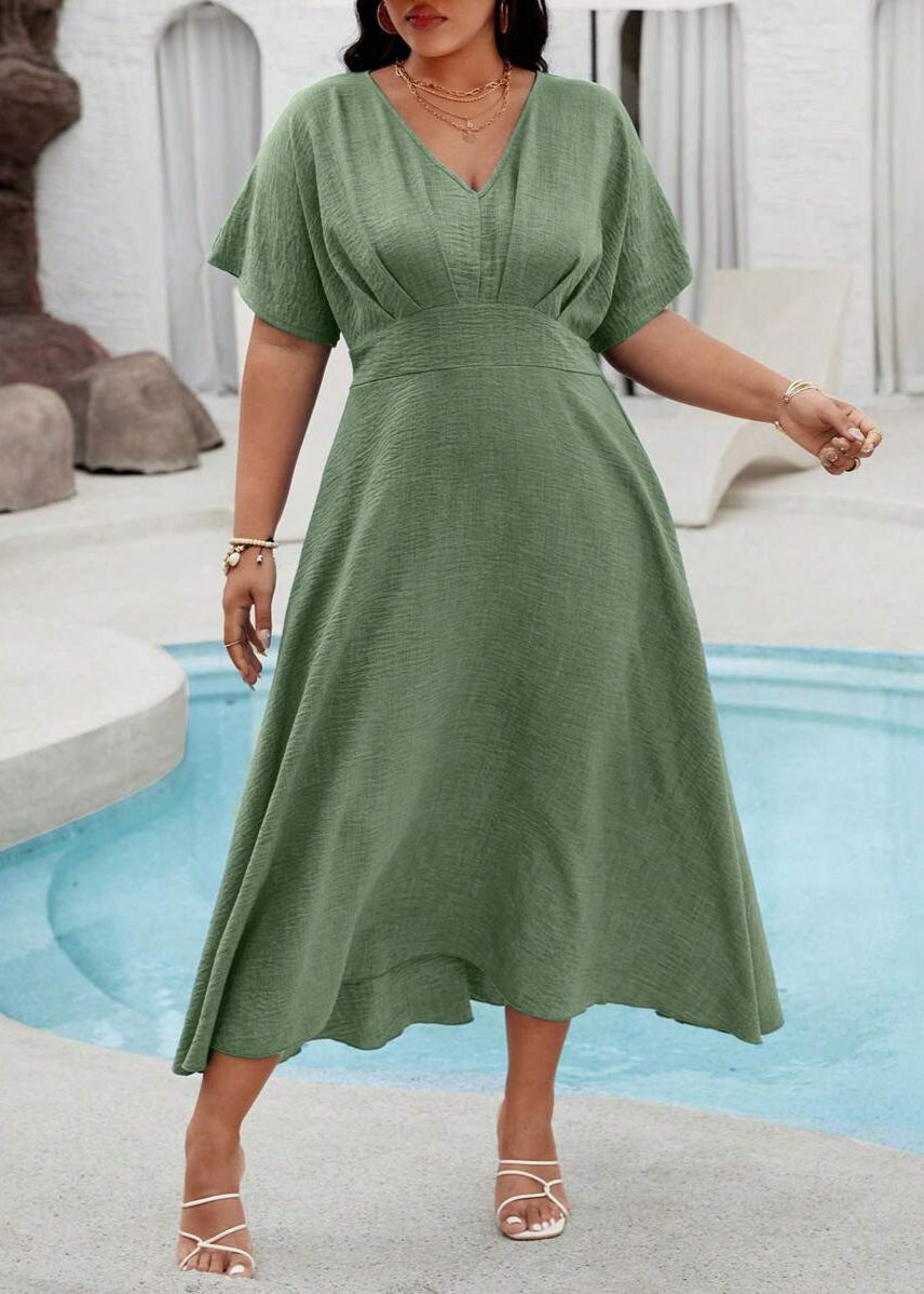 Vestido Plus Size Longo Maxissaia Plissado com Manga Morcego Laila Green