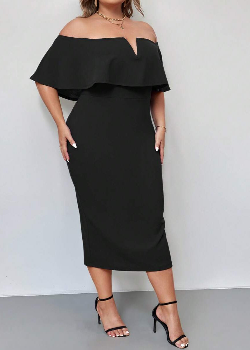 Vestido Plus Size Longo Preto de Babados Val Black