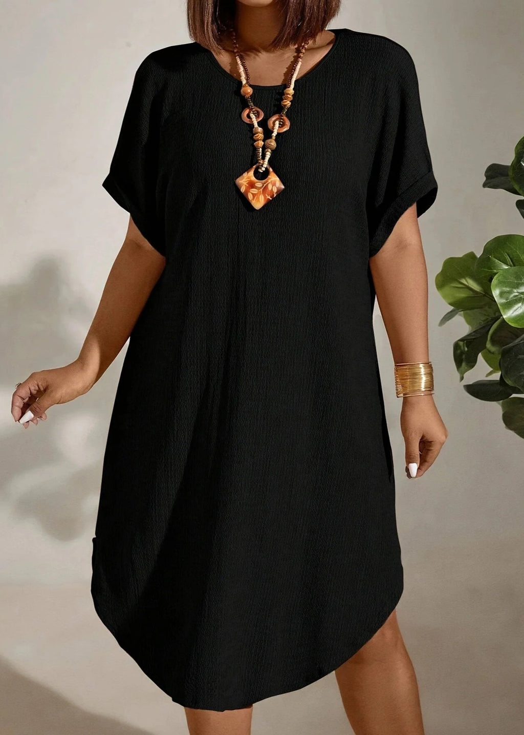 Vestido Plus Size Midi Soltinho Sabrina Black