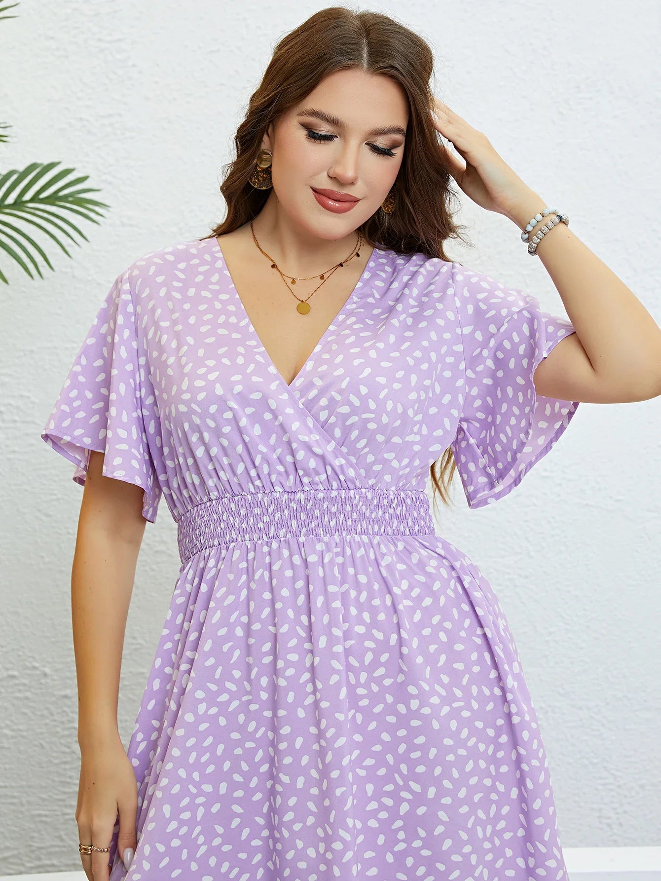 Vestido Plus Size Gola V Elaine